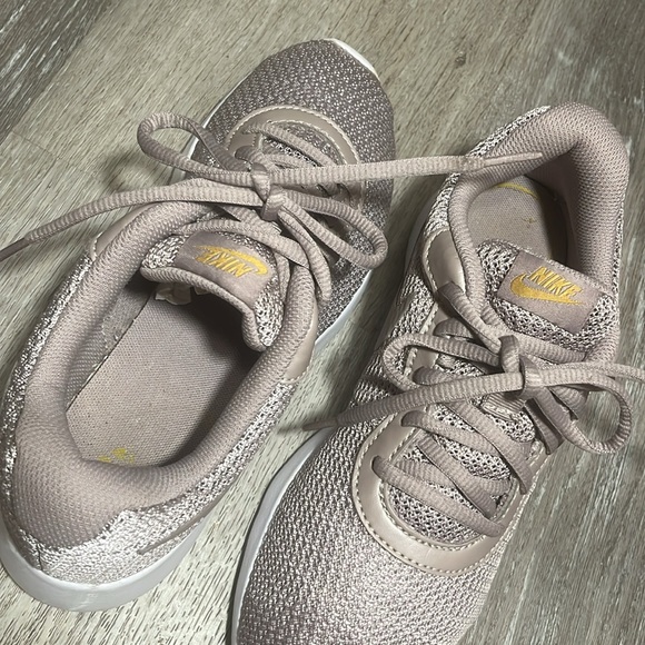 Nike Tanjun Sneakers in Taupe - Picture 5 of 9